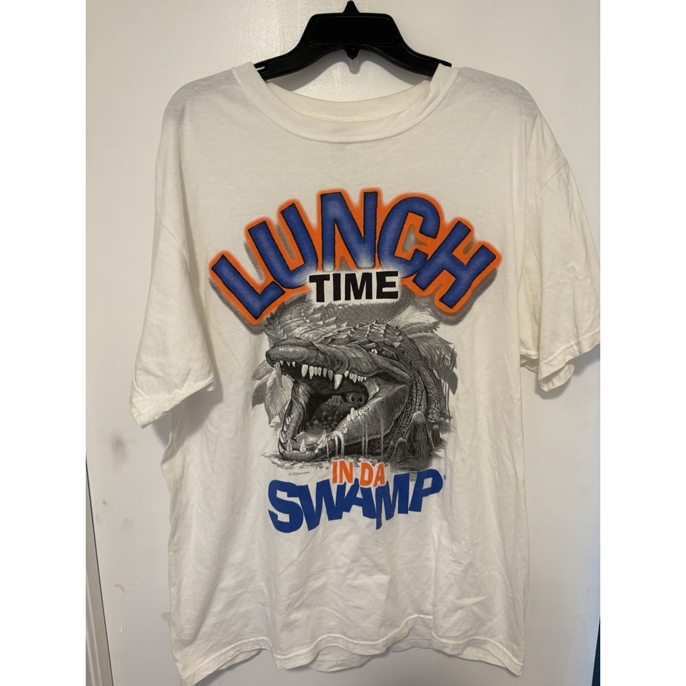 Vintage Y2K Gators Lunch Time In The Swamp T-shirt Size XL